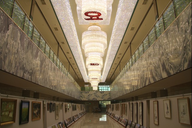 중정 샹드리에 (2층)