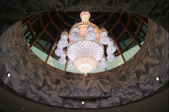 중정 샹들리에 (4층)